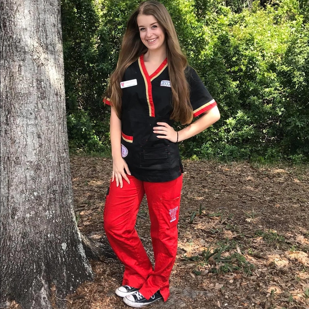 Meet your Posher, Amber!
